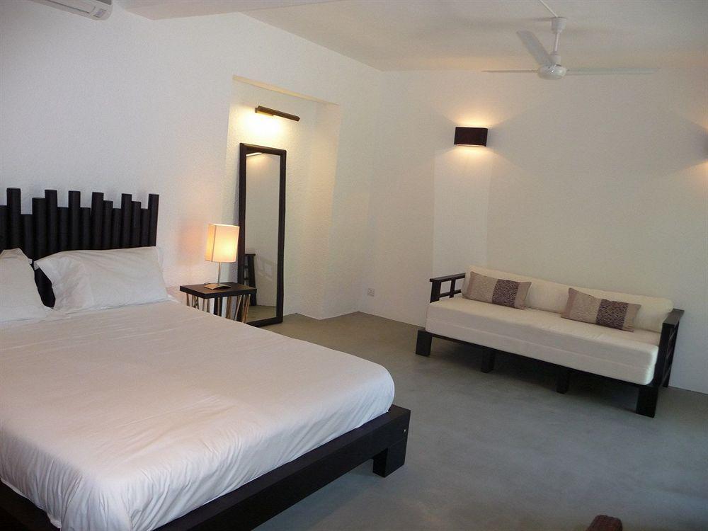 Esprit Libre Restaurant & Guest House Grand-Baie Exterior photo