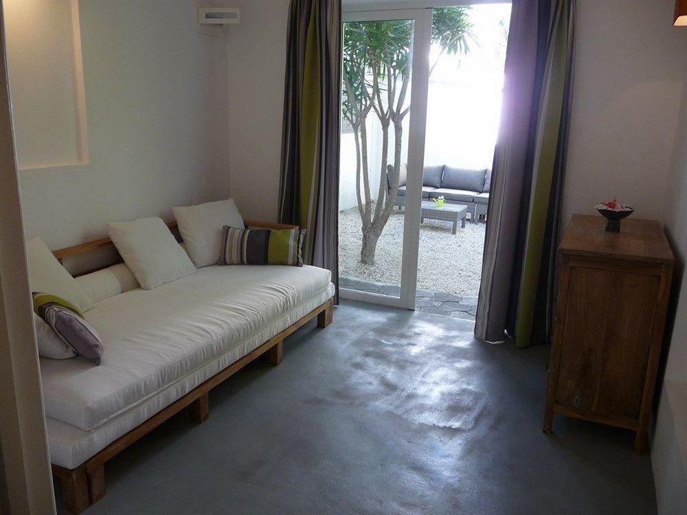 Esprit Libre Restaurant & Guest House Grand-Baie Exterior photo