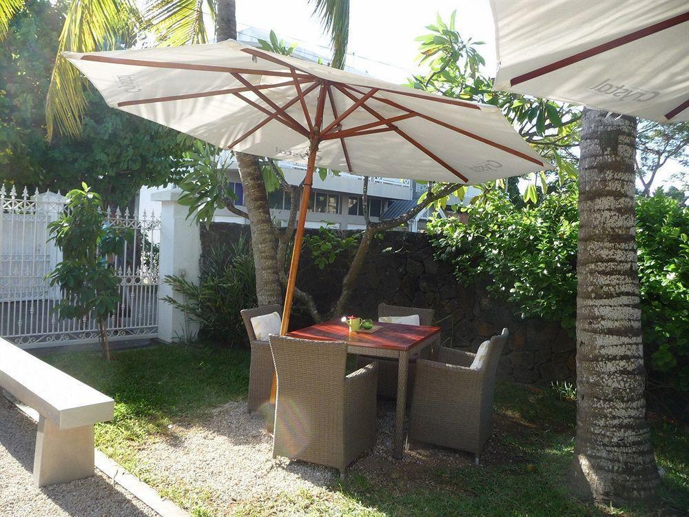 Esprit Libre Restaurant & Guest House Grand-Baie Exterior photo