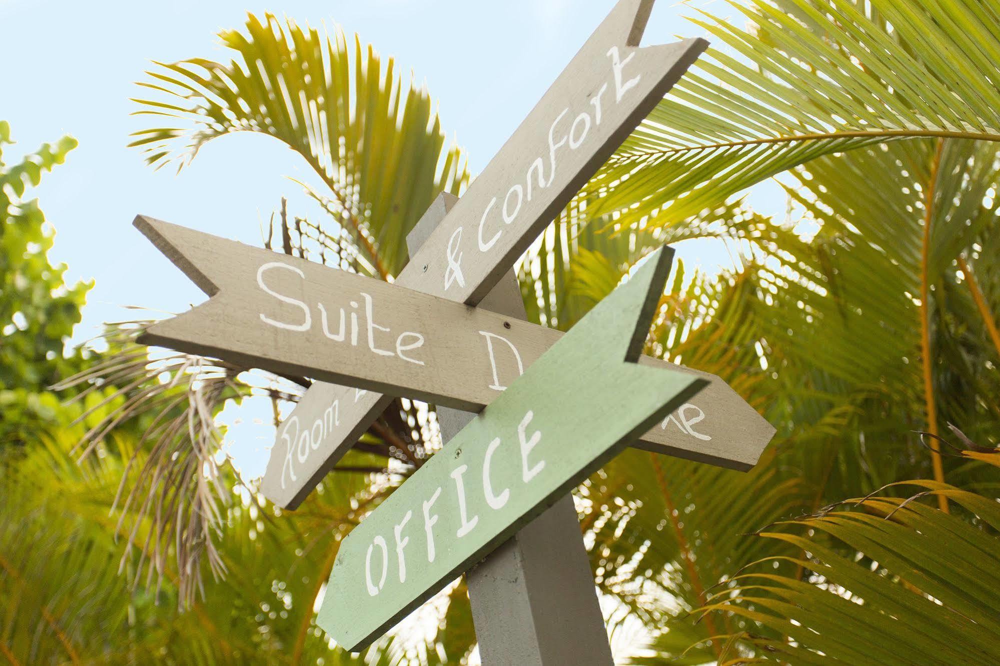 Esprit Libre Restaurant & Guest House Grand-Baie Exterior photo